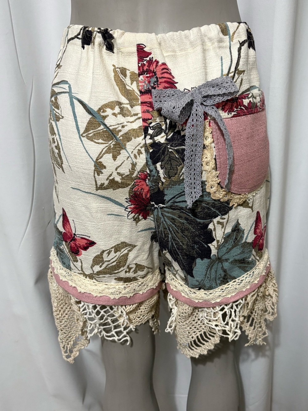 Floral Crochet Trim Drawstring Shorts - Cream Pink Blue - Picture 2 of 16